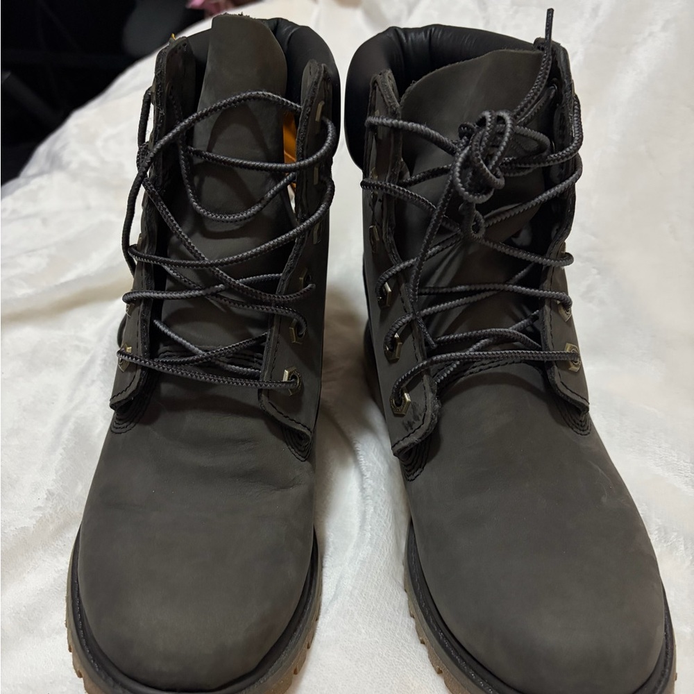 Timberland Women’s Dark Gray Lace-Up Boots